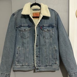Men’s Levi’s Type III Sherpa Trucker Jacket